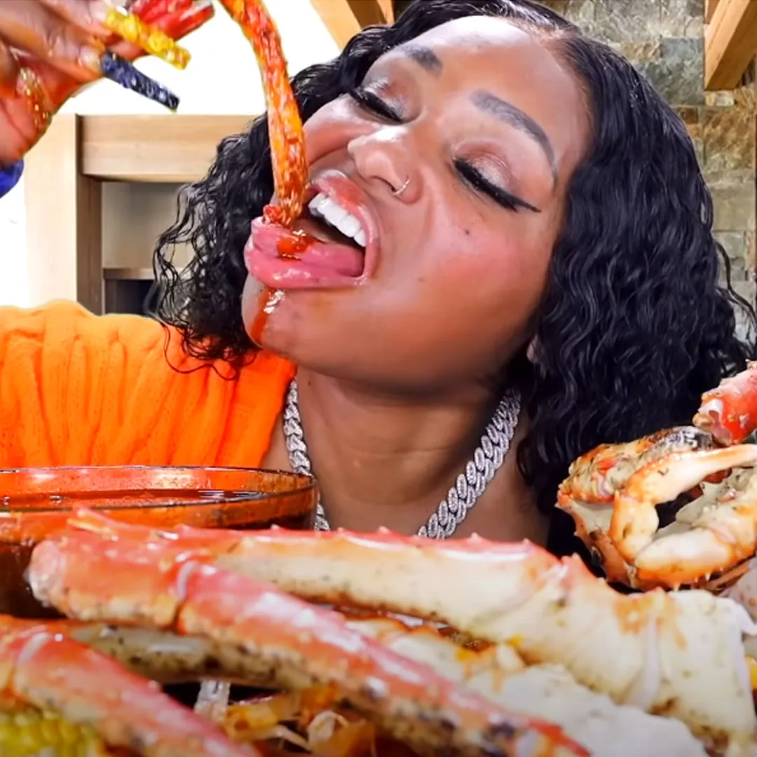 Social Media Superstar Blove Ate Massive Portions of Food to Find Her Massive Amount of Followers