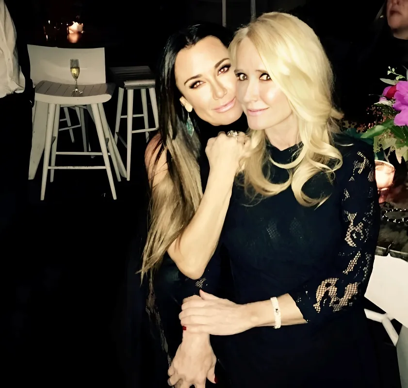 RHOBH: Kim Richards’ Family Reaches “Breaking Point” After Her Recent Relapse as Kyle Richards is “Torn Apart by It,” Plus Kyle Steps Out for the First Time Since Her Sister’s “Psychiatric Hold” - lulu