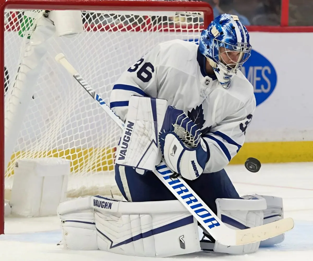 Controversial no-goal call preserves win for rookie Leafs goaltender