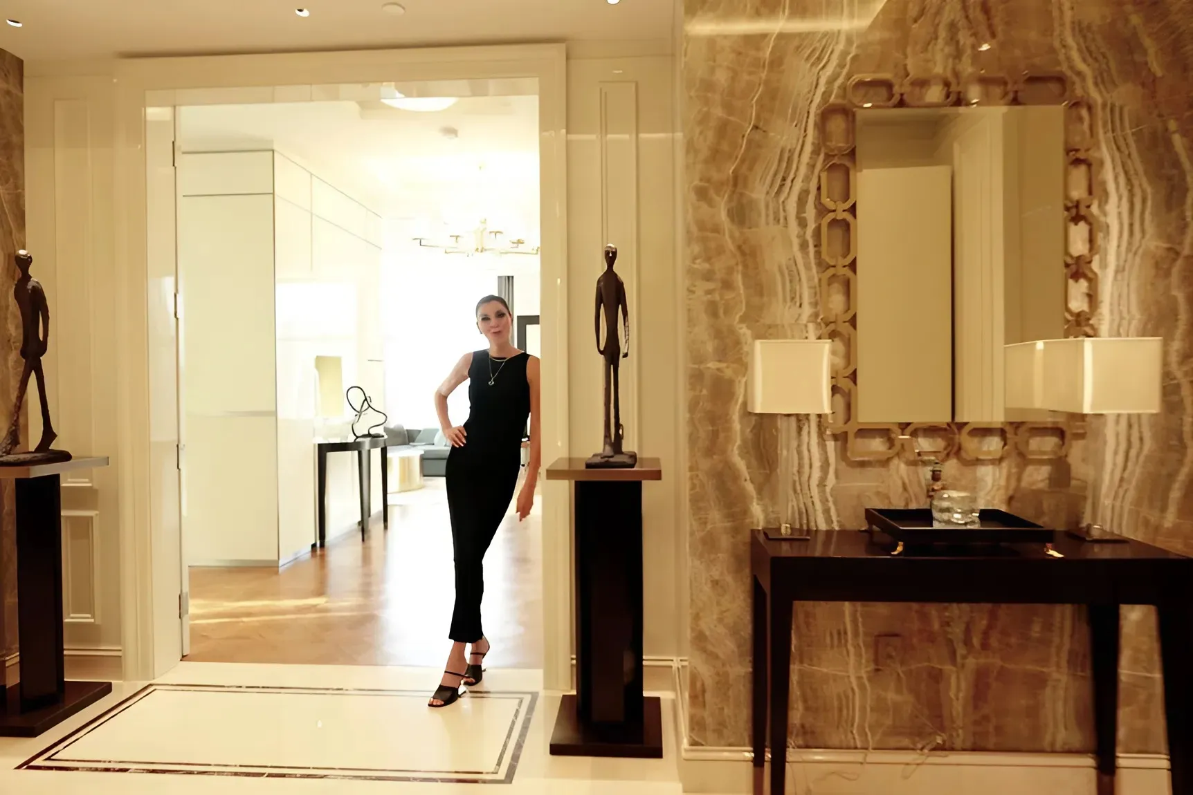 Heather Dubrow Shows the "Hidden Room" in Her Penthouse