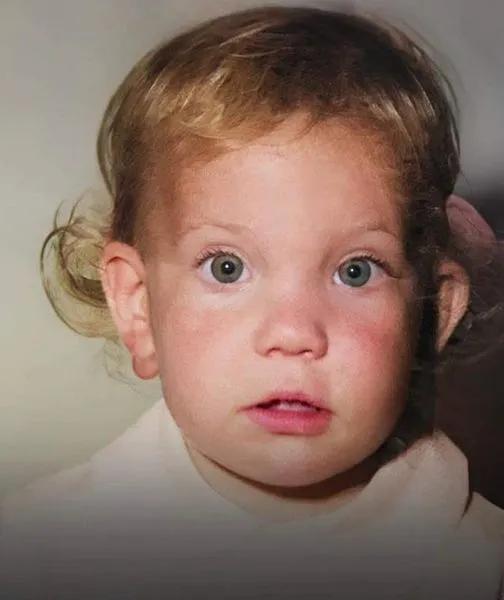 Young girl was abandoned by her father, who declared she was ‘dead’ to him – now she’s a well-known actress Young girl was abandoned by her father, who declared she was ‘dead’ to him – now she’s a well-known actress
