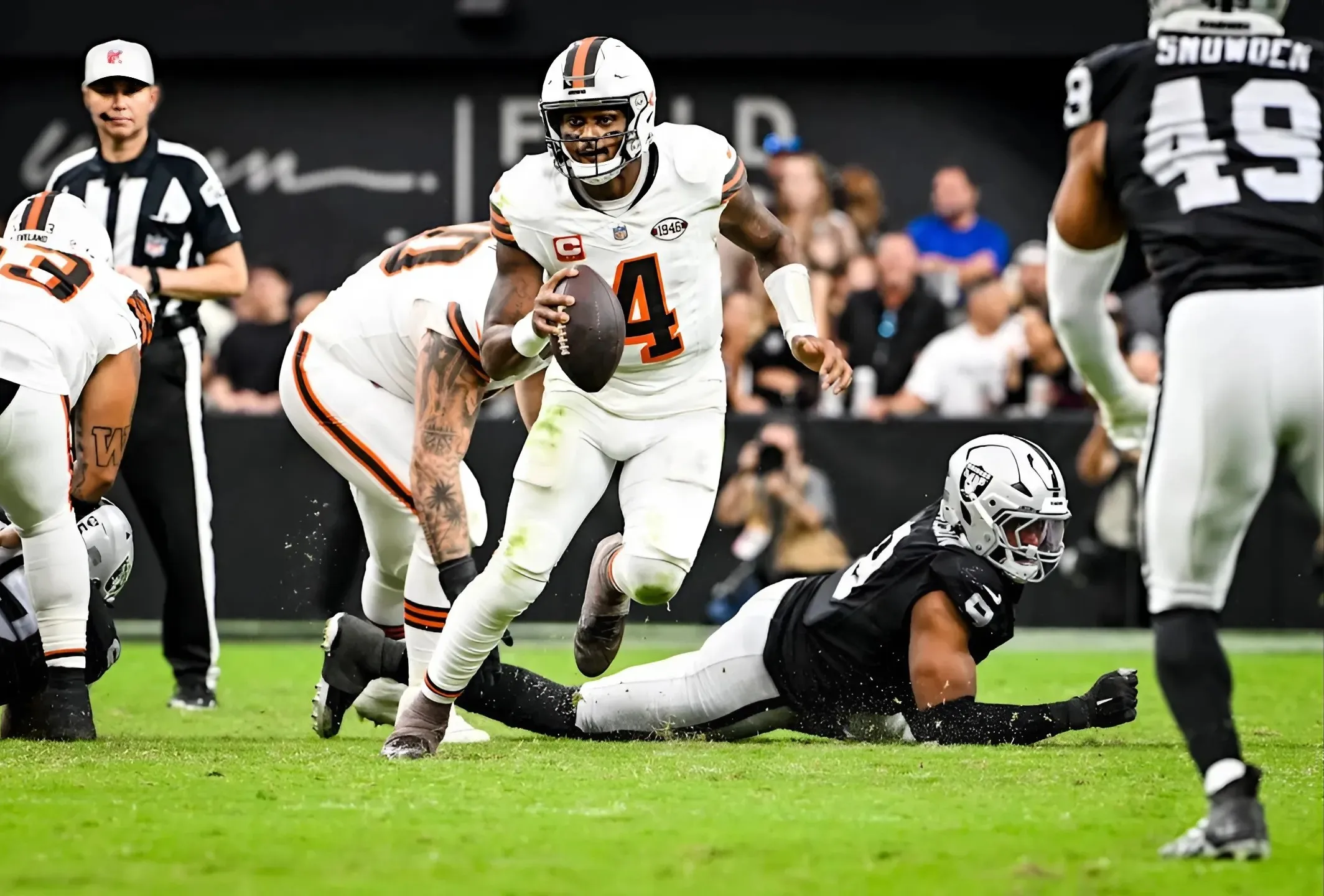 Elijah Moore’s Dad Takes Shot at Deshaun Watson, Browns After Loss to Raiders