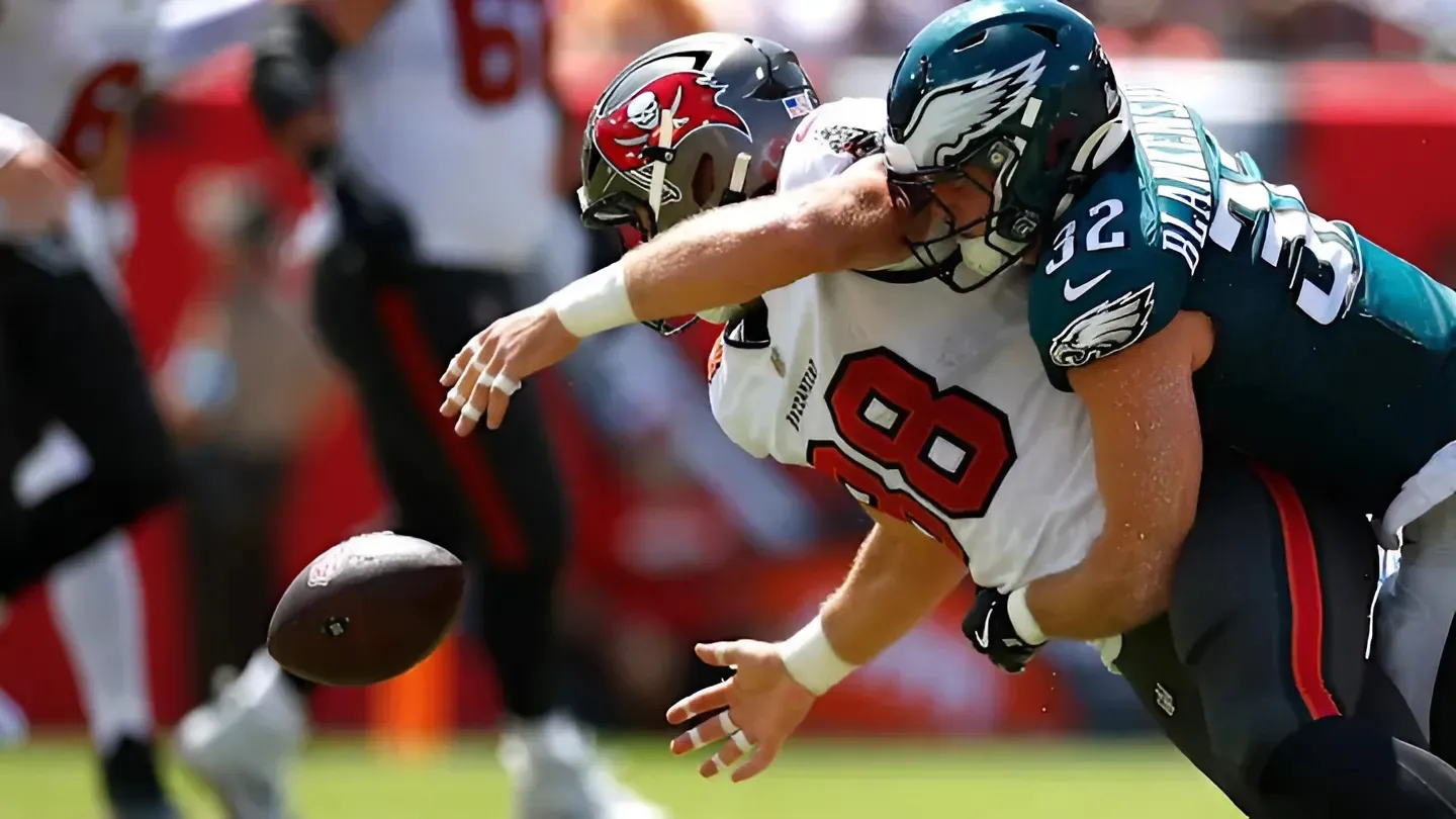 Reed Blankenship exits Eagles game and the prognosis isn't good