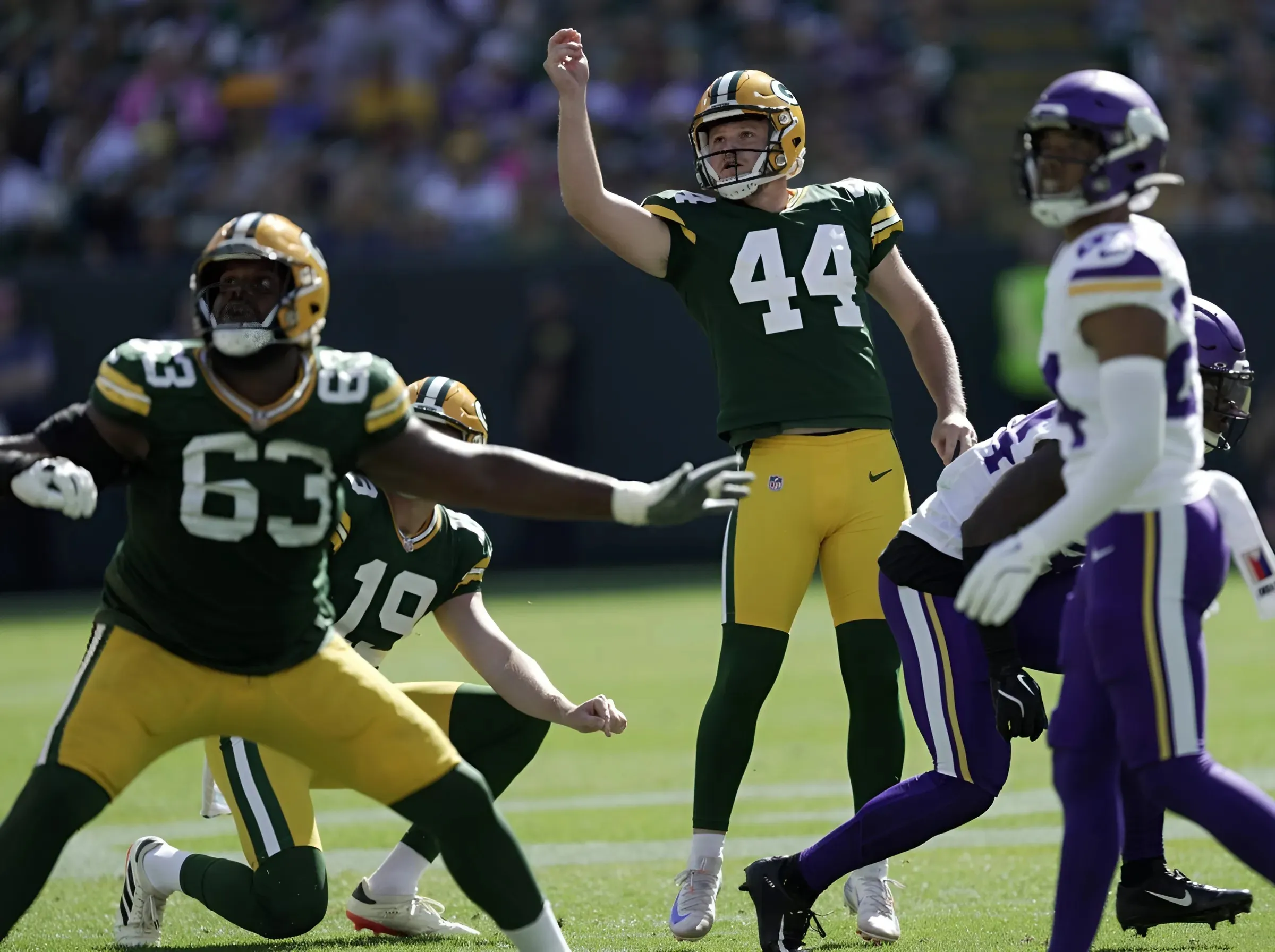 Packers News: Fans Furious About Matt LaFleur Sticking With Brayden Narveson As Field Goal Kicker