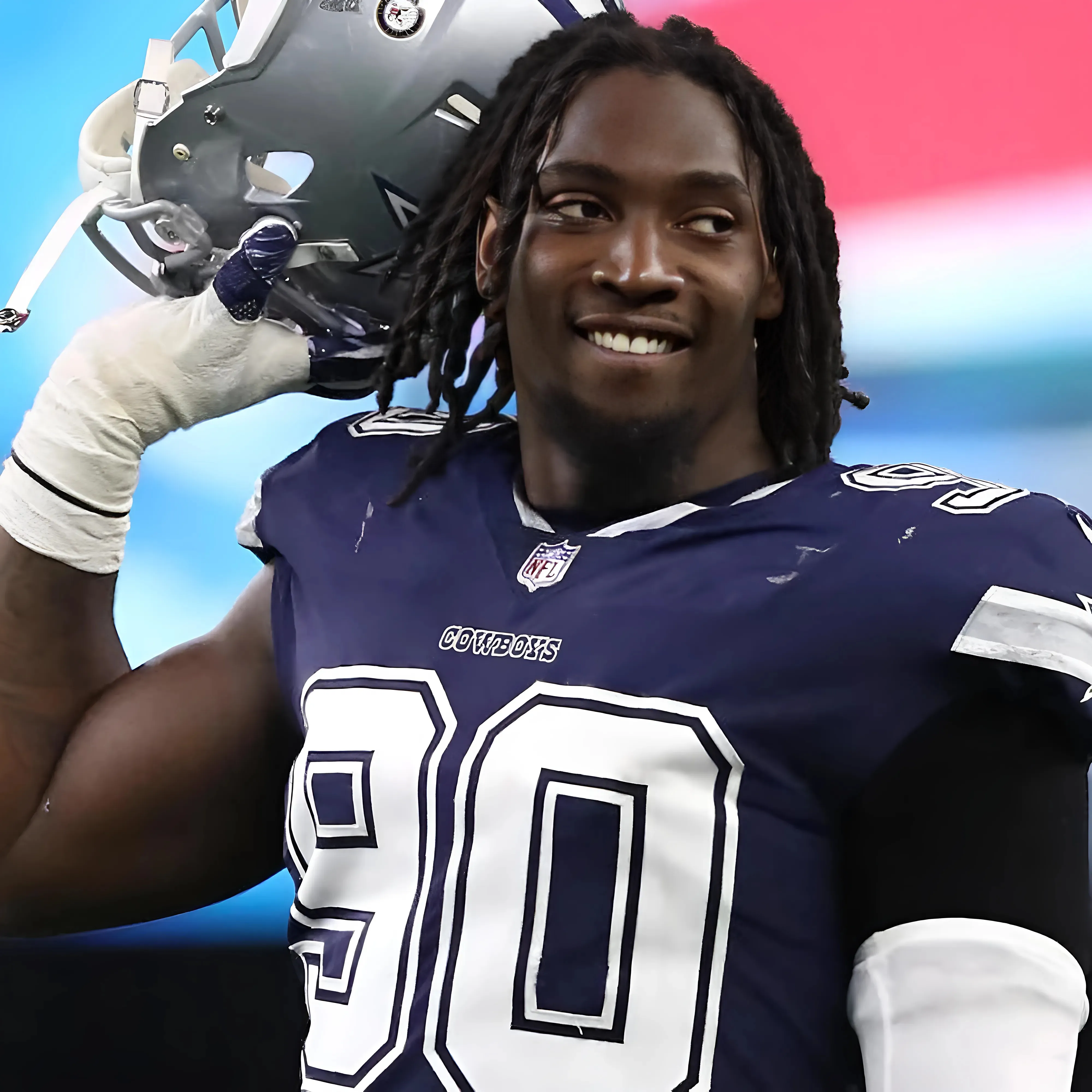 Cowboys' DeMarcus Lawrence dealing with Lisfranc injury