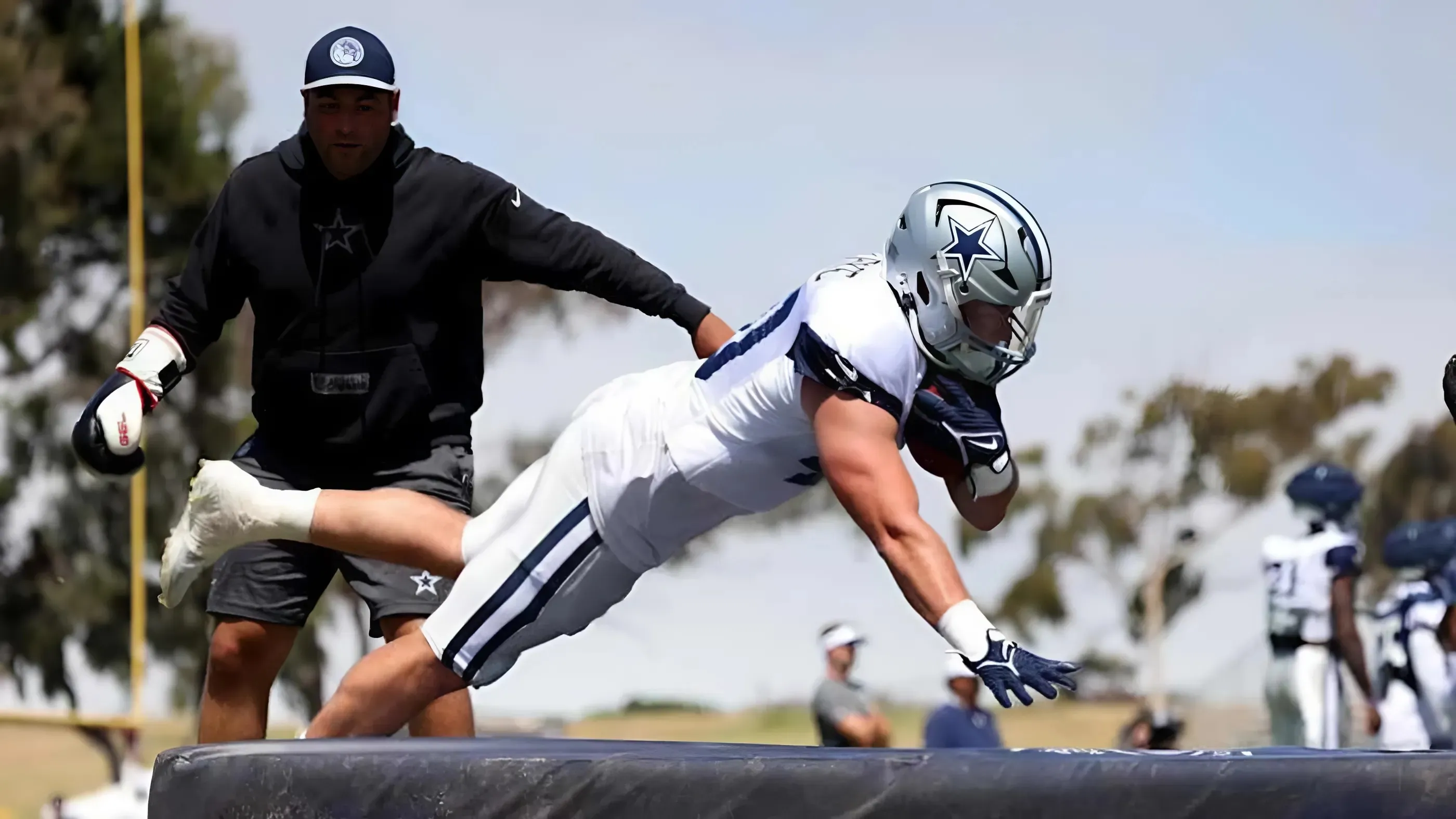 Hunter Luepke is the key to unlocking the Cowboys offense