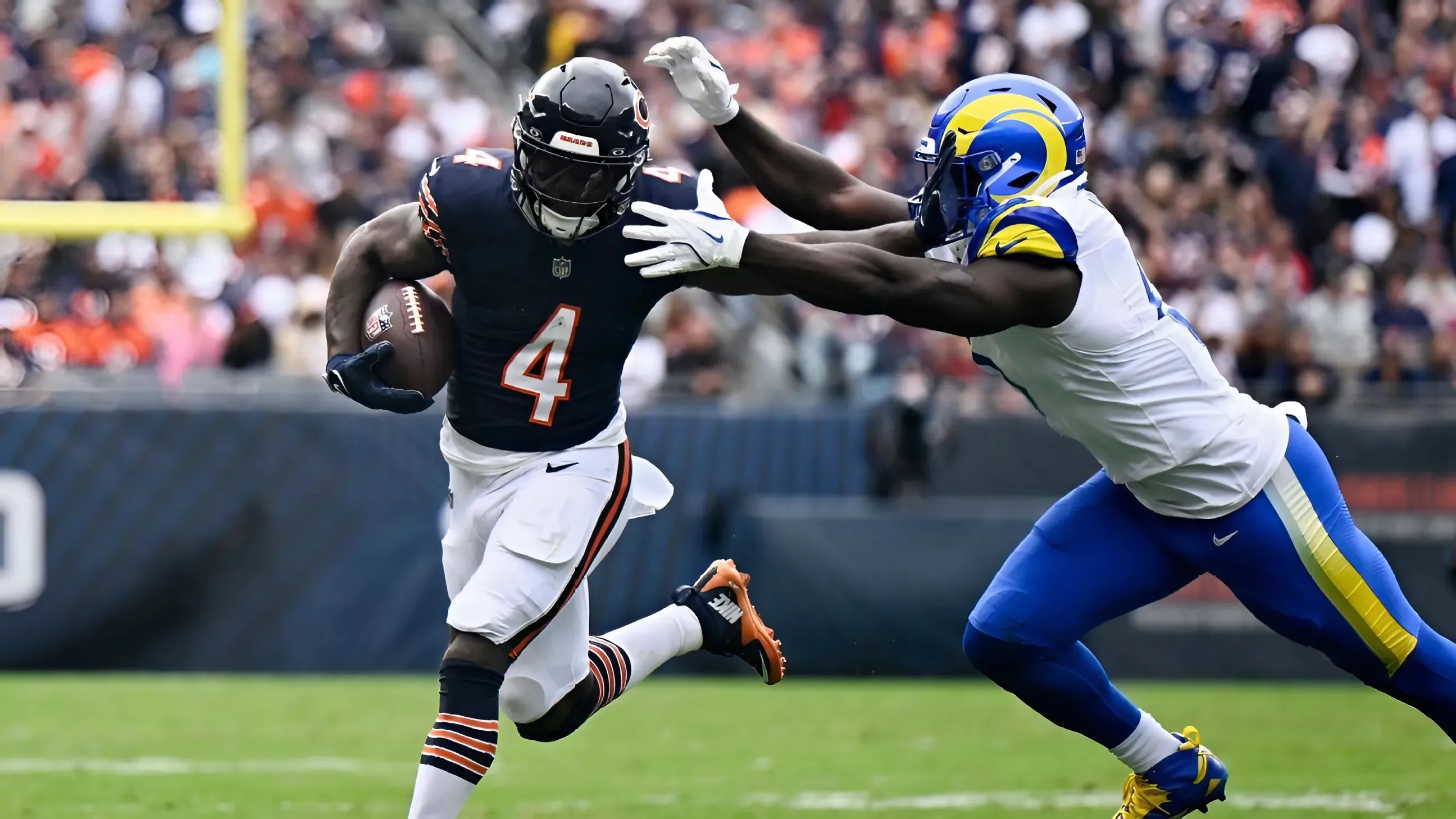 D'Andre Swift sparks Bears' run game, offense in win over Rams