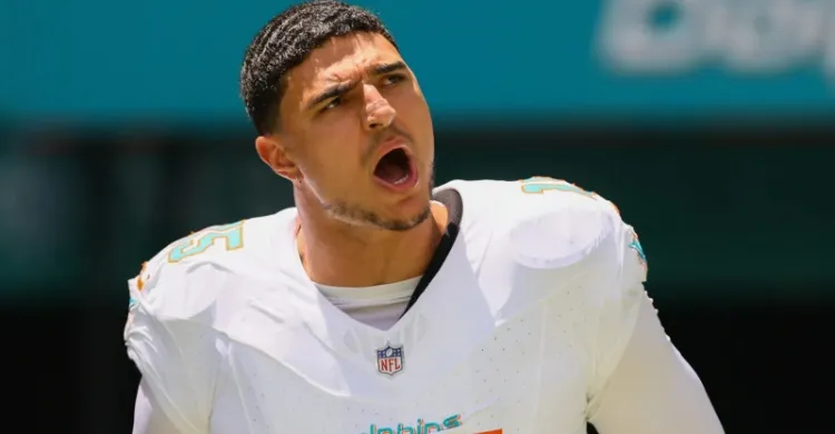 Dolphins’ Jaelan Phillips pays tribute to Dikembe Mutombo with great celebration