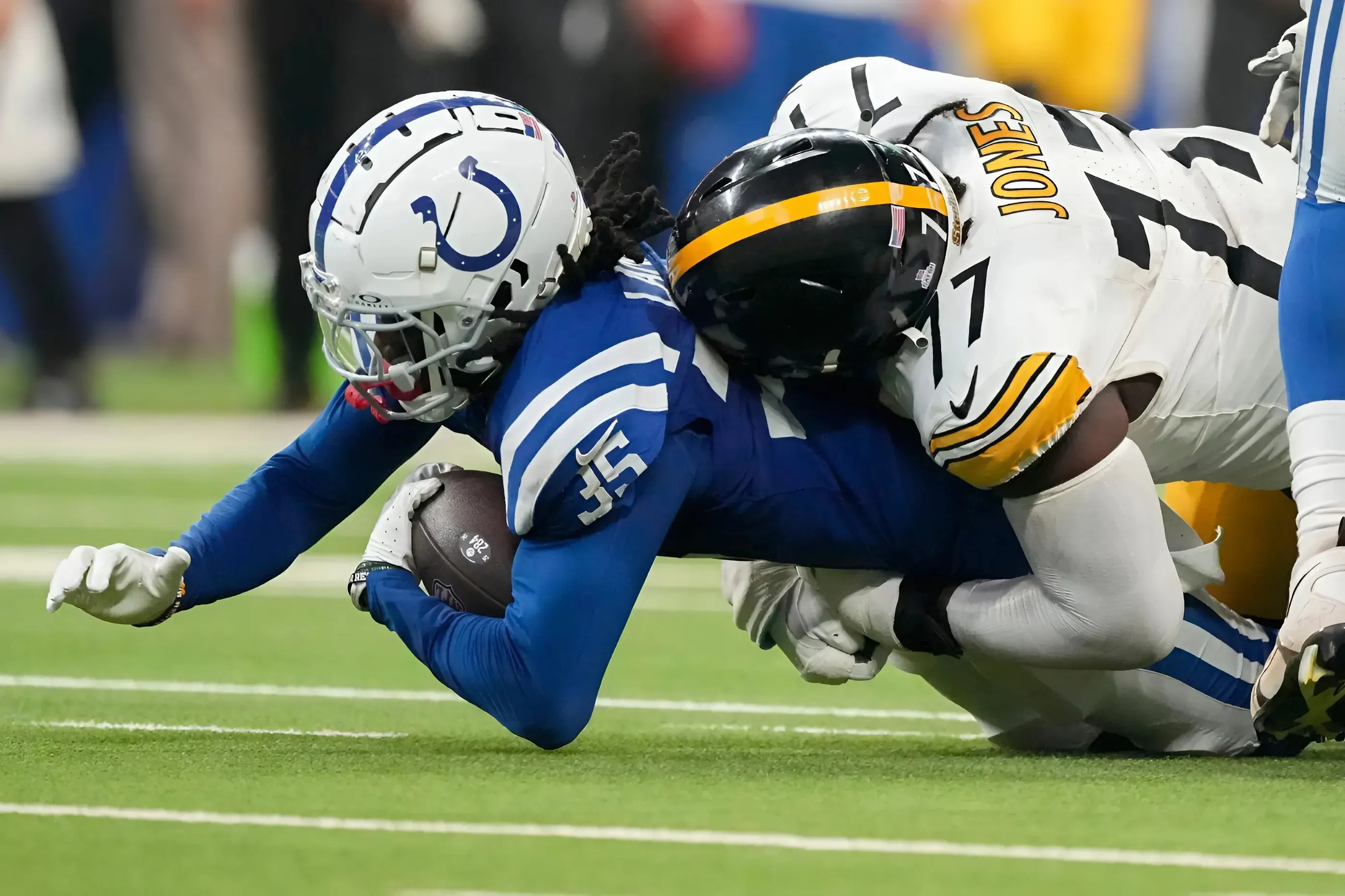 Steelers Starter Faces Benching Amid Attacking Own Fans Following Loss To Colts