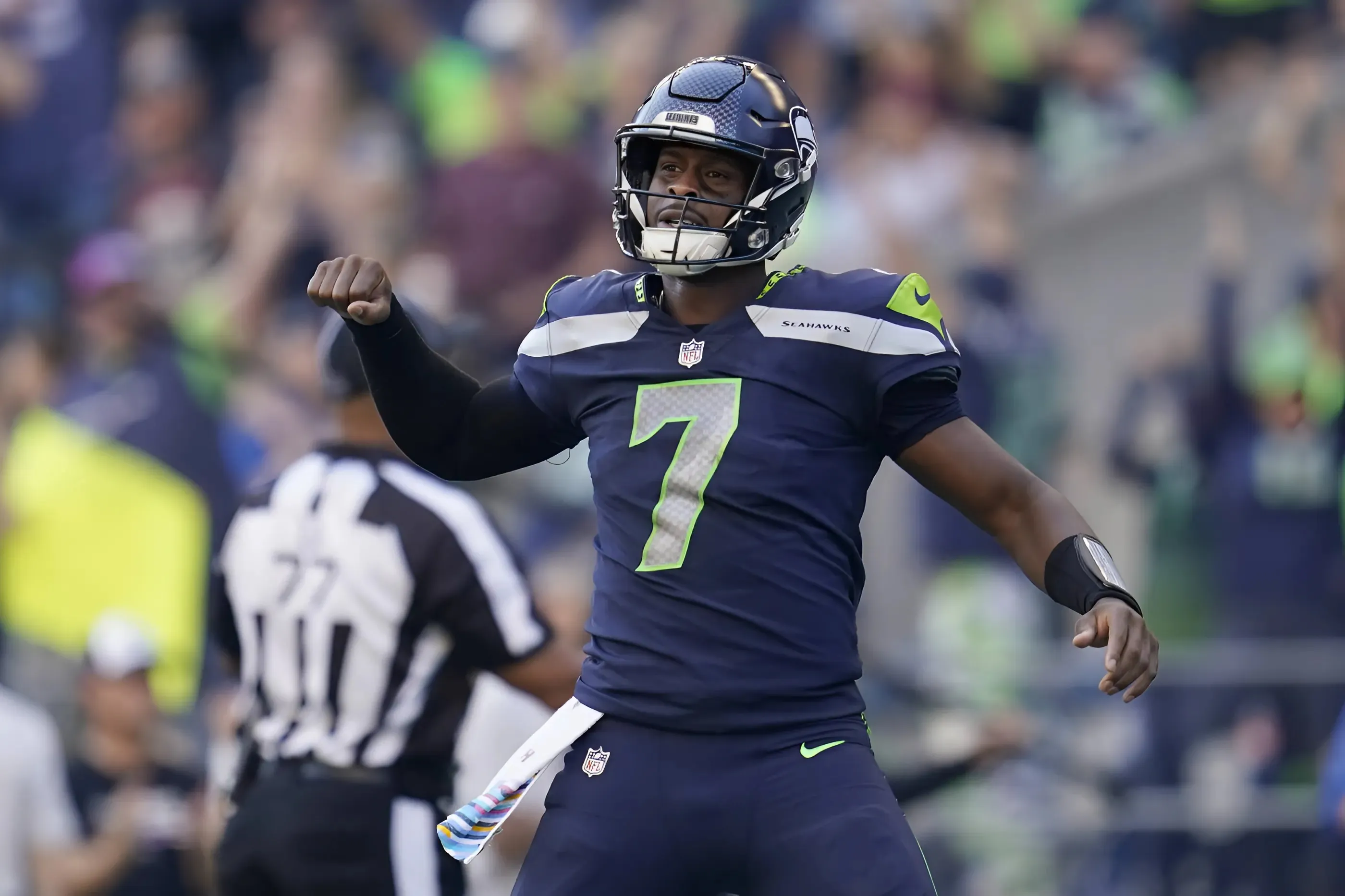 ‘Geno Smith is playing OUT OF HIS MIND’ - Twitter reacts to Seahawks’ 42-29 loss to Lions