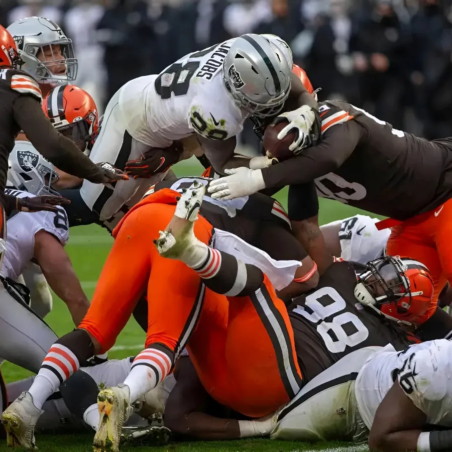 Browns Receiver Under Fire for Comments After Loss to Raiders