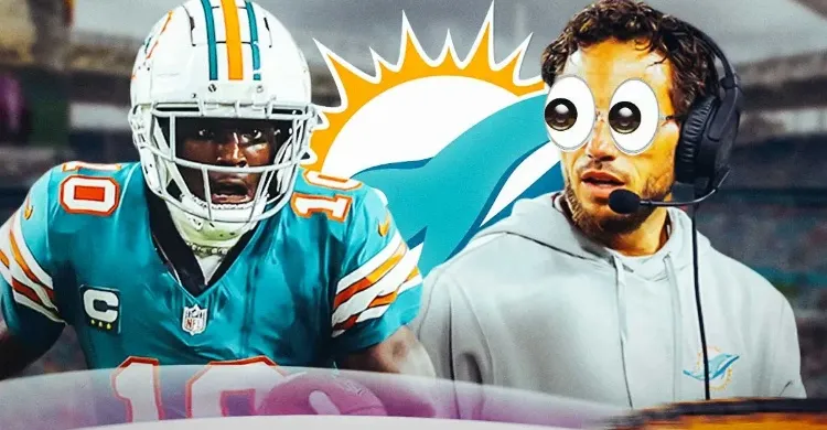 Dolphins' Mike McDaniel reacts to Tyreek Hill's angry outburst