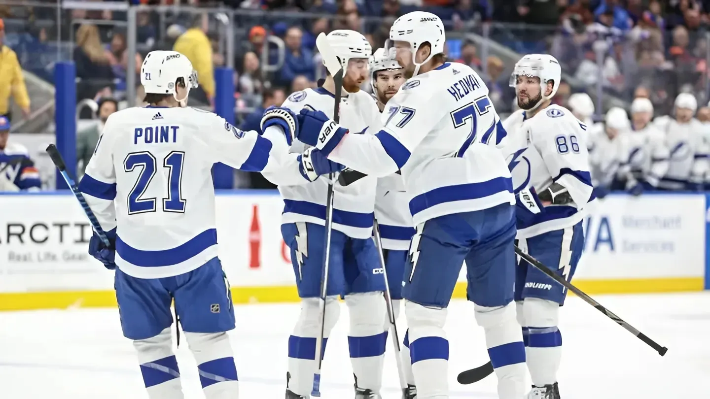 Tampa Bay Lightning have new look but will rely on a lot of familiar faces to get back to playoffs