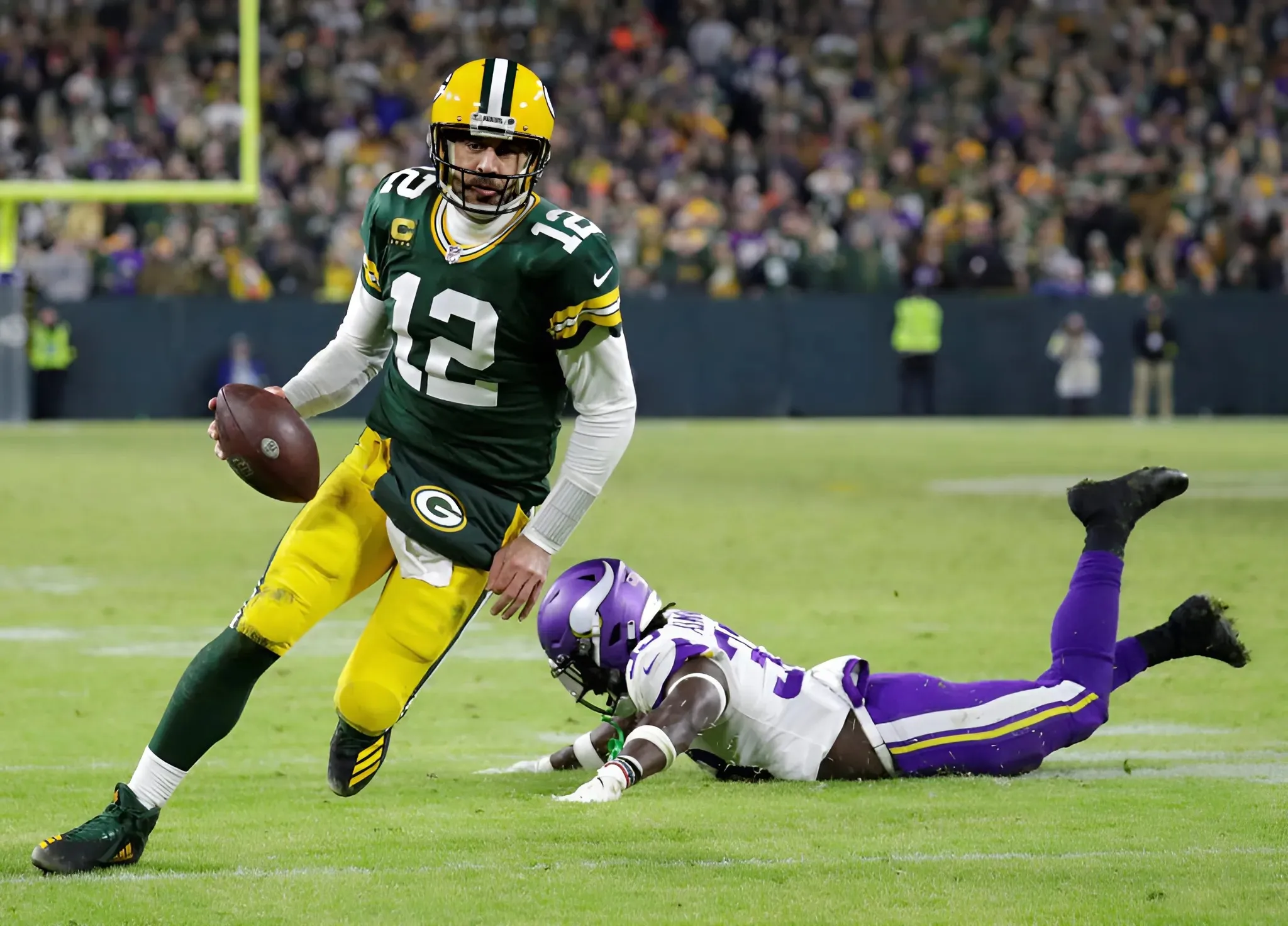 Aaron Rodgers Admits Weakness That Vikings Are Poised to Exploit