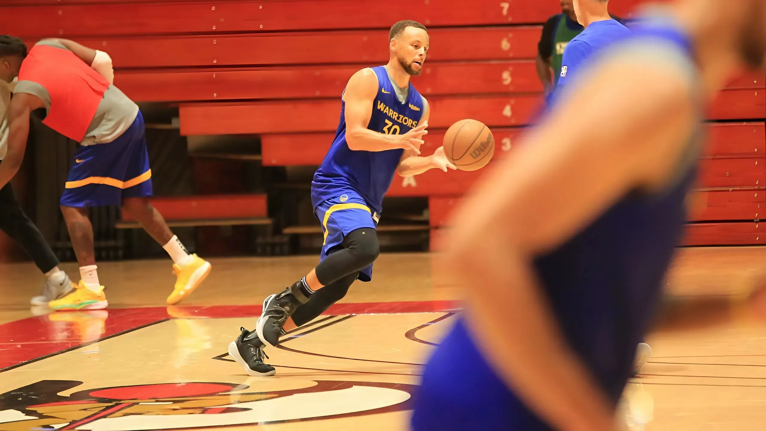 Gold medalist Curry leads Golden State Warriors into Oahu North Shore training camp