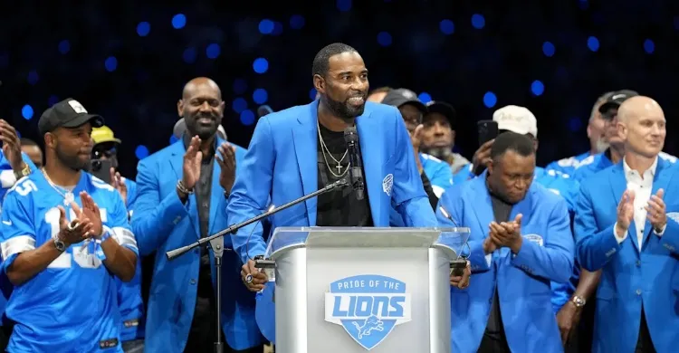 Calvin Johnson's classy speech shows how far Lions have come with past stars