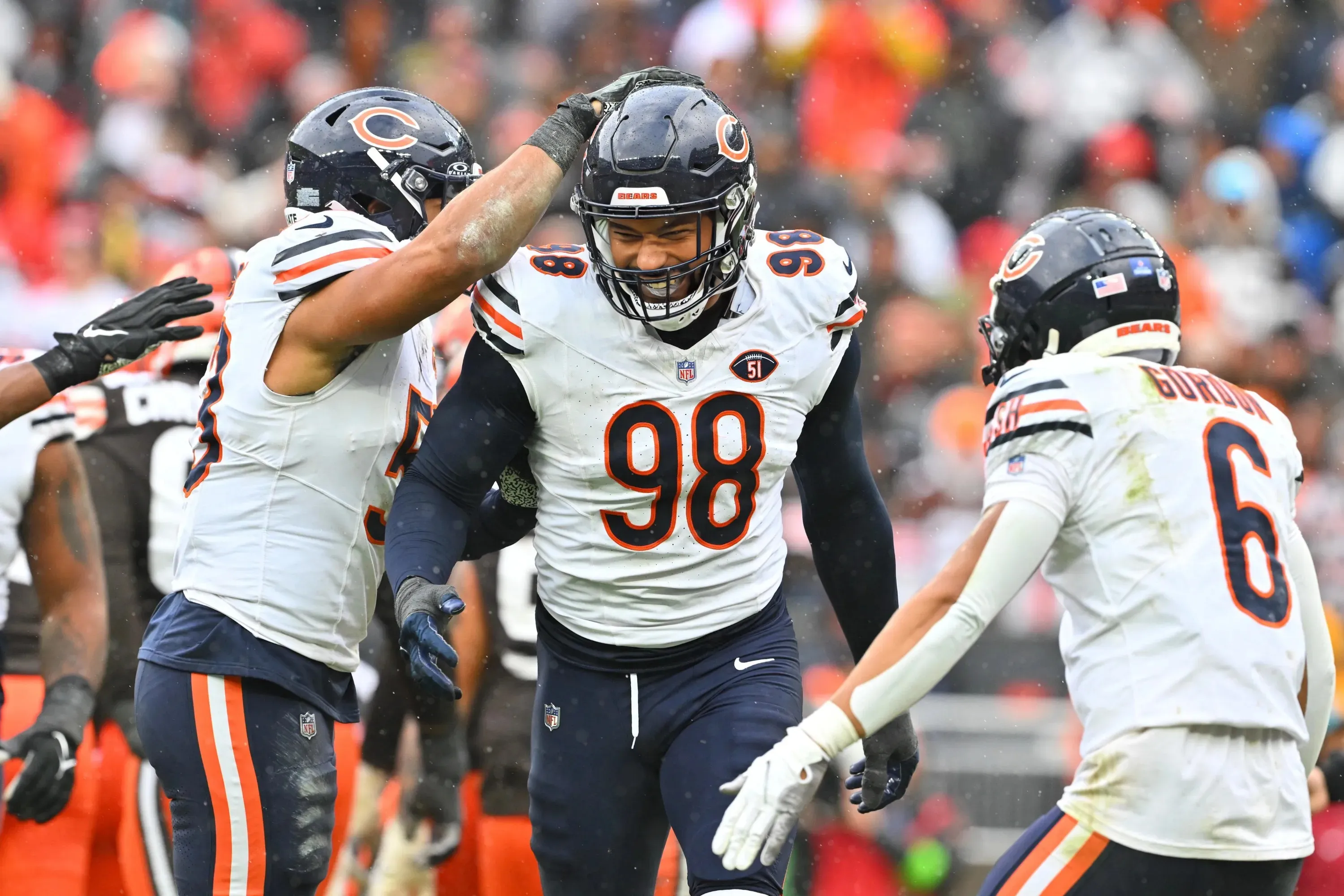 Montez Sweat and Chicago Bears defense make winning possible despite struggles by QB Caleb Williams