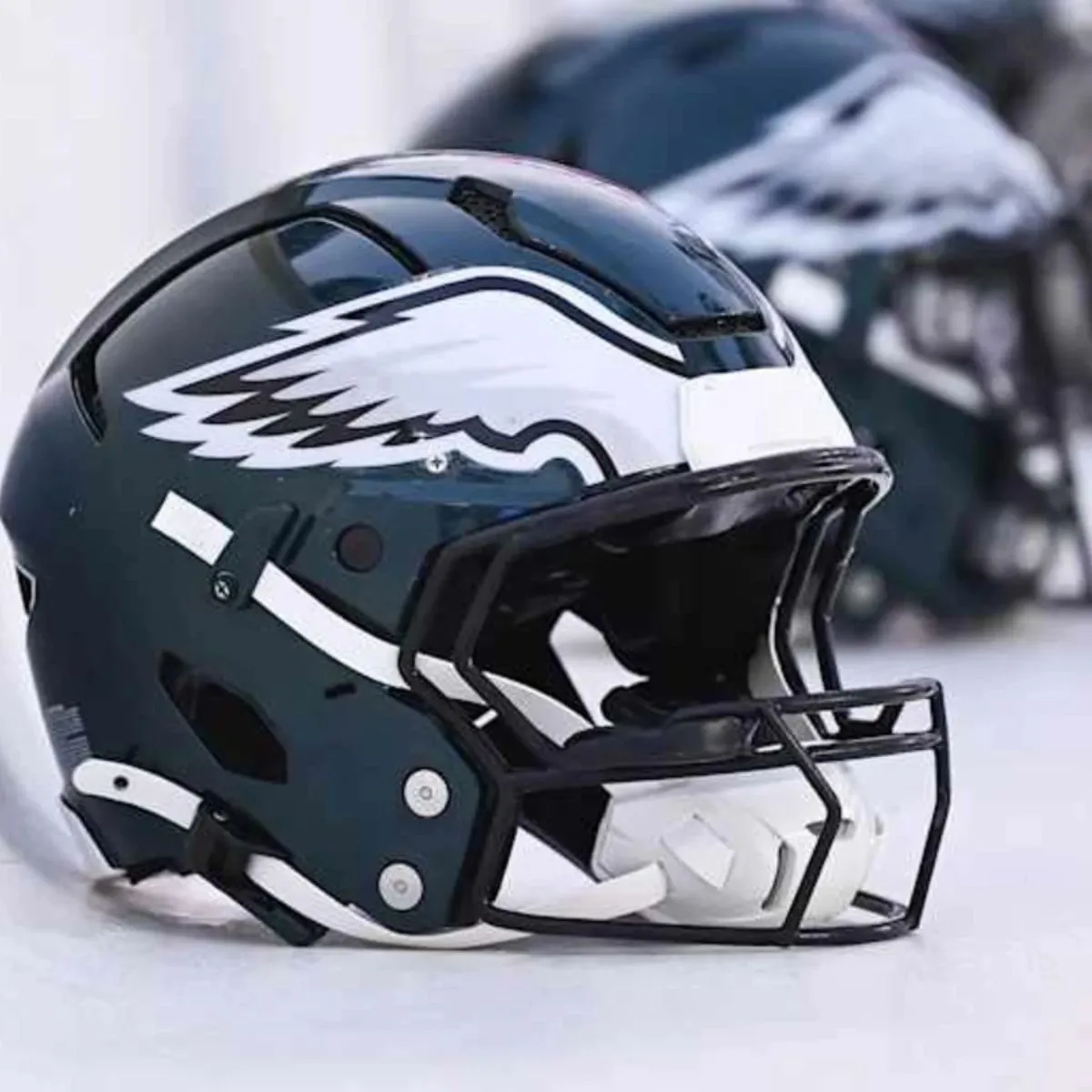 Eagles Called Fit For Veteran With 26 Sacks