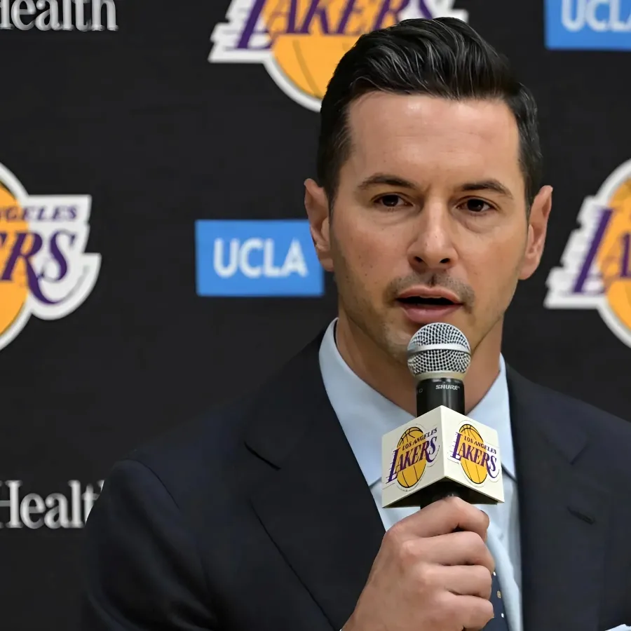 Lakers Trade Pitch Would Land 3 Rotation Pieces for Massive Haul