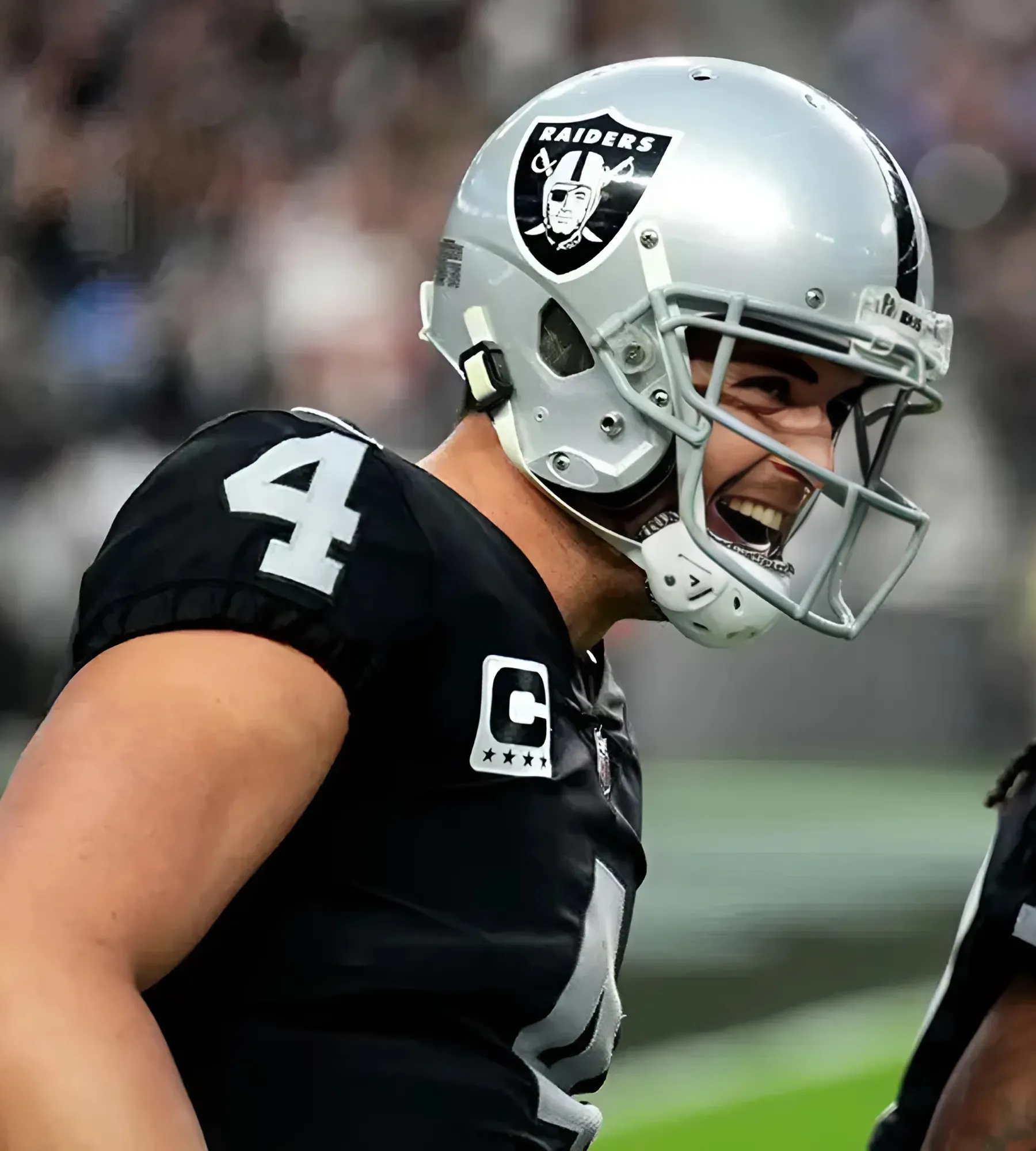 Ex-Raider Derek Carr Breaks Silence on Davante Adams’ Trade Request