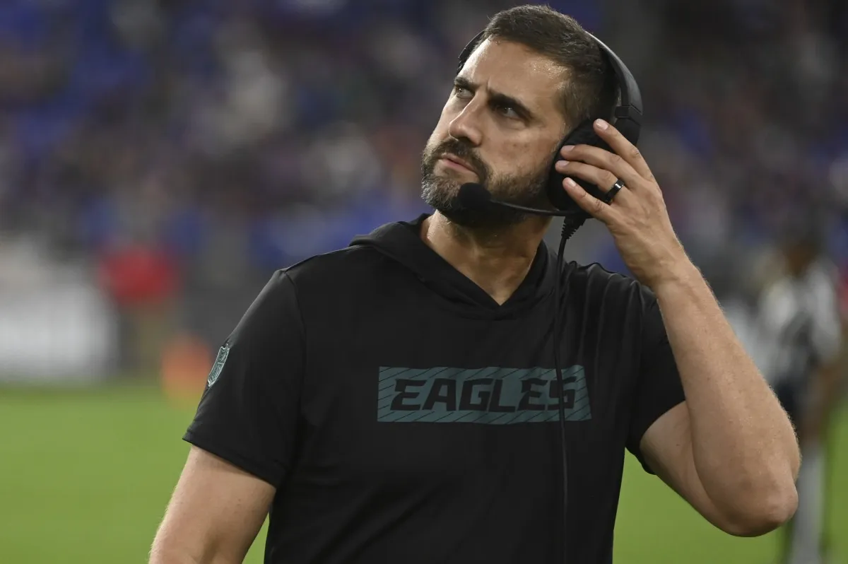 Nick Sirianni Keeps Getting Dumped On As Eagles Head Coach