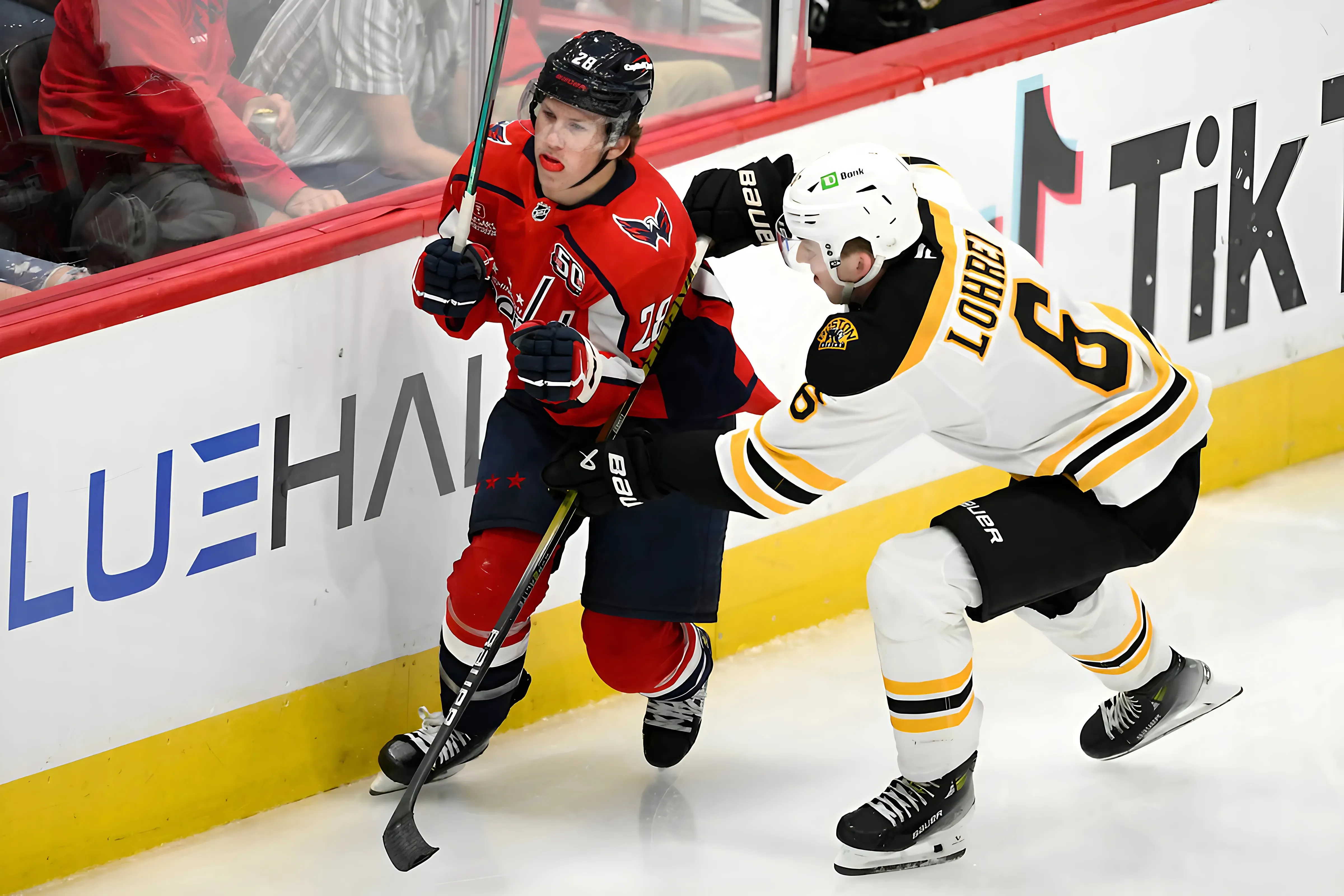 Capitals close preseason with a win over Bruins trucc