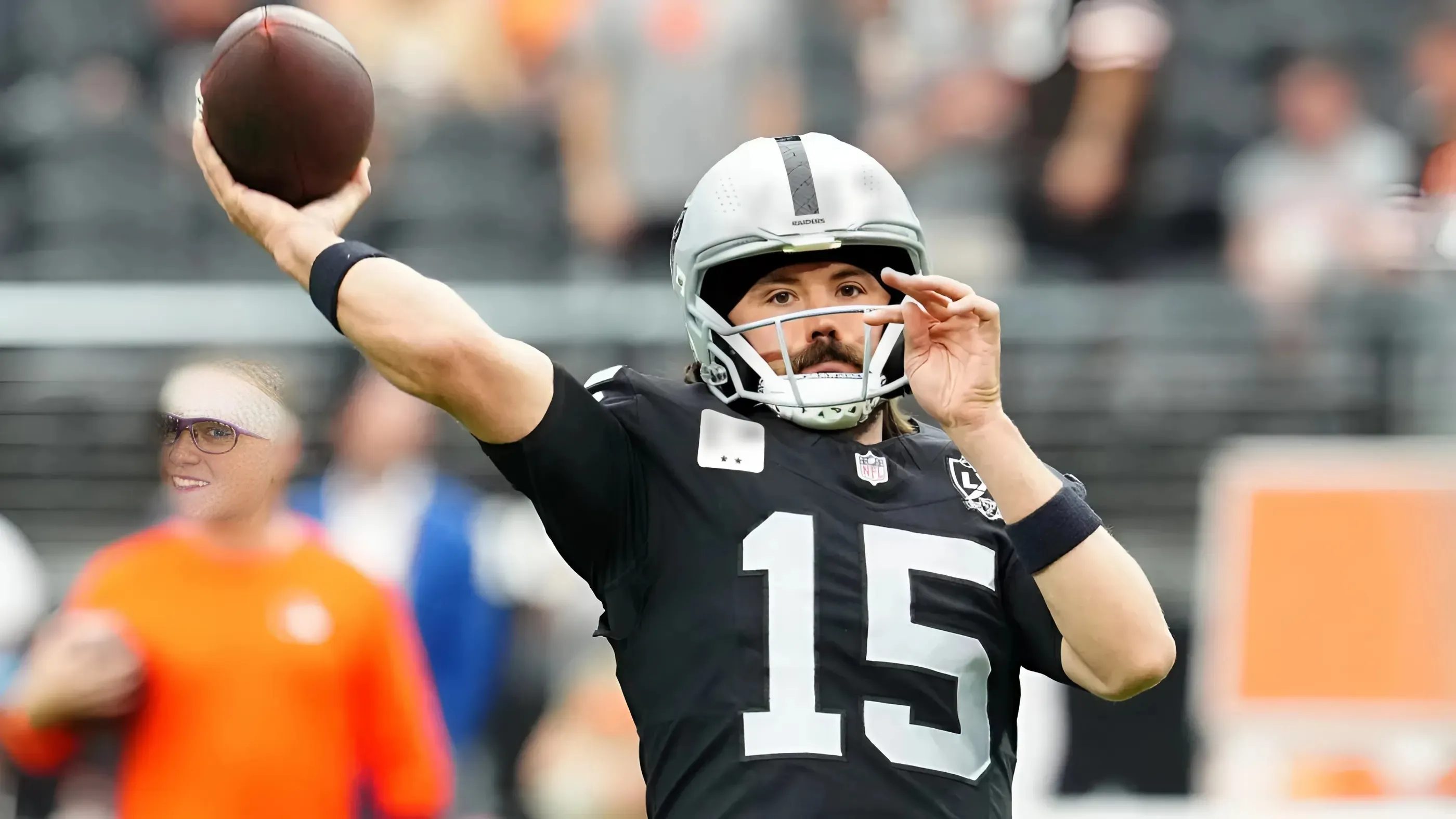 Raiders only make their big issue vs. the Broncos even worse during the game