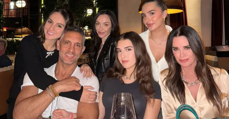 Kyle Richards & Mauricio Umansky Reunite for Celebratory Evening with Their Daughters