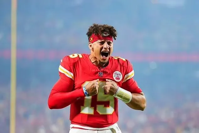 NFL fan rages at Patrick Mahomes for 'unfair' decision at end of Chiefs' win over Saints