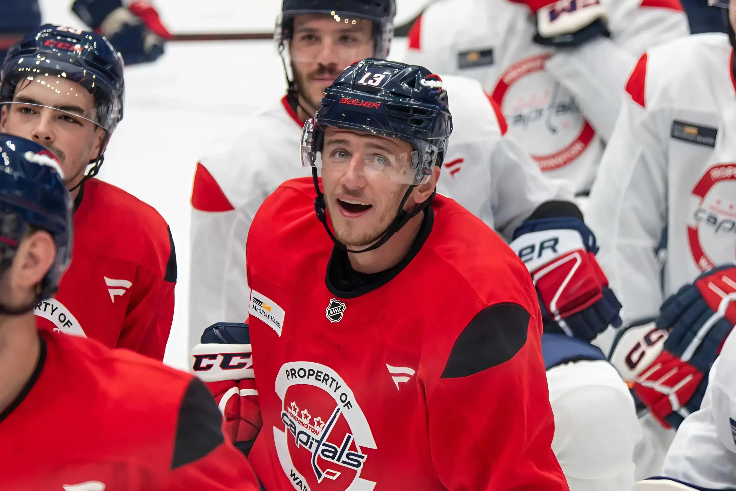 Washington Capitals fans ecstatic as team brings back Stanley Cup winner