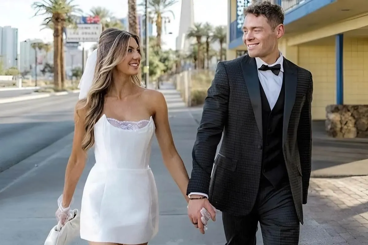 Bailey Brown Marries Fiancé Glen Prich in Surprise Vegas Wedding — See the Pics! tram