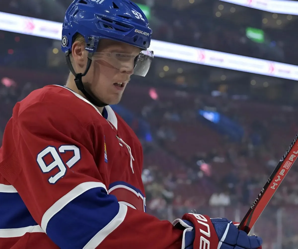 Incredible scene at the Bell Centre as Patrik Laine receives a magical ovation