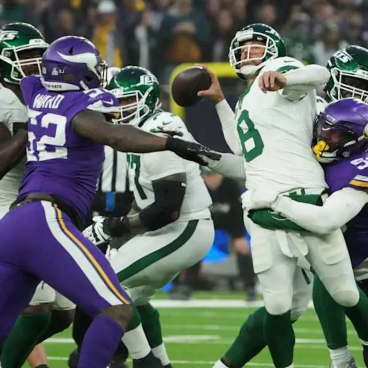 Aaron Rodgers explains what makes Brian Flores' Vikings defense different