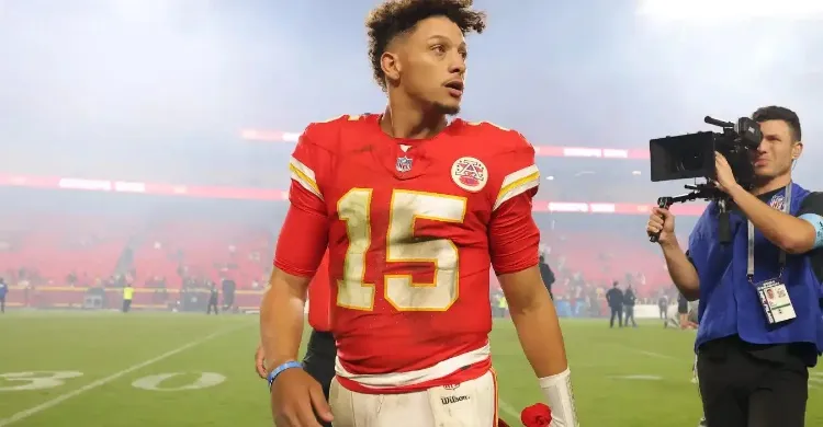 Chiefs QB Patrick Mahomes Flips Out on ‘Yankees Fan’ at Royals Game