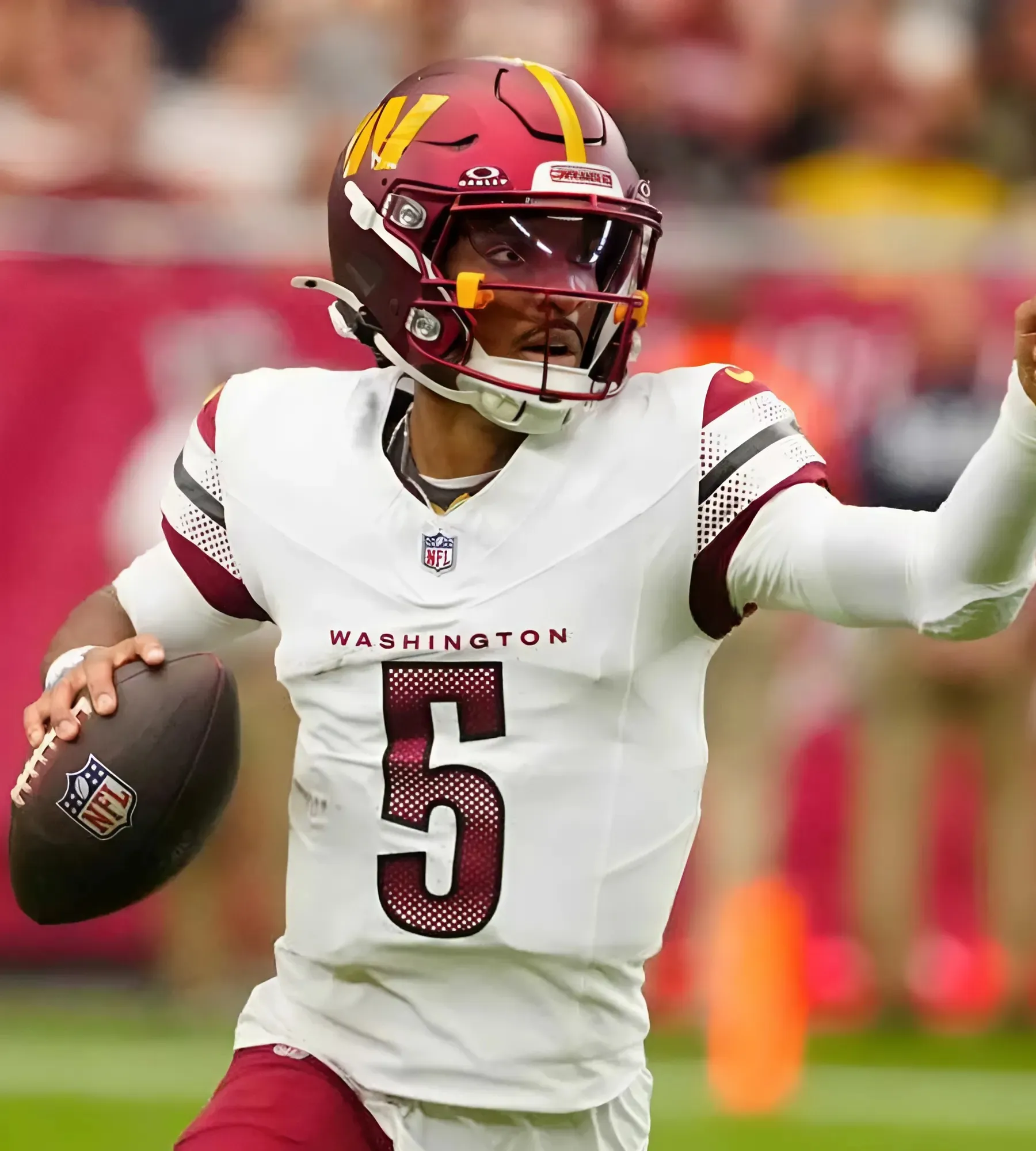 Commanders QB Jayden Daniels shares why he doesn't want to be compared to Lamar Jackson