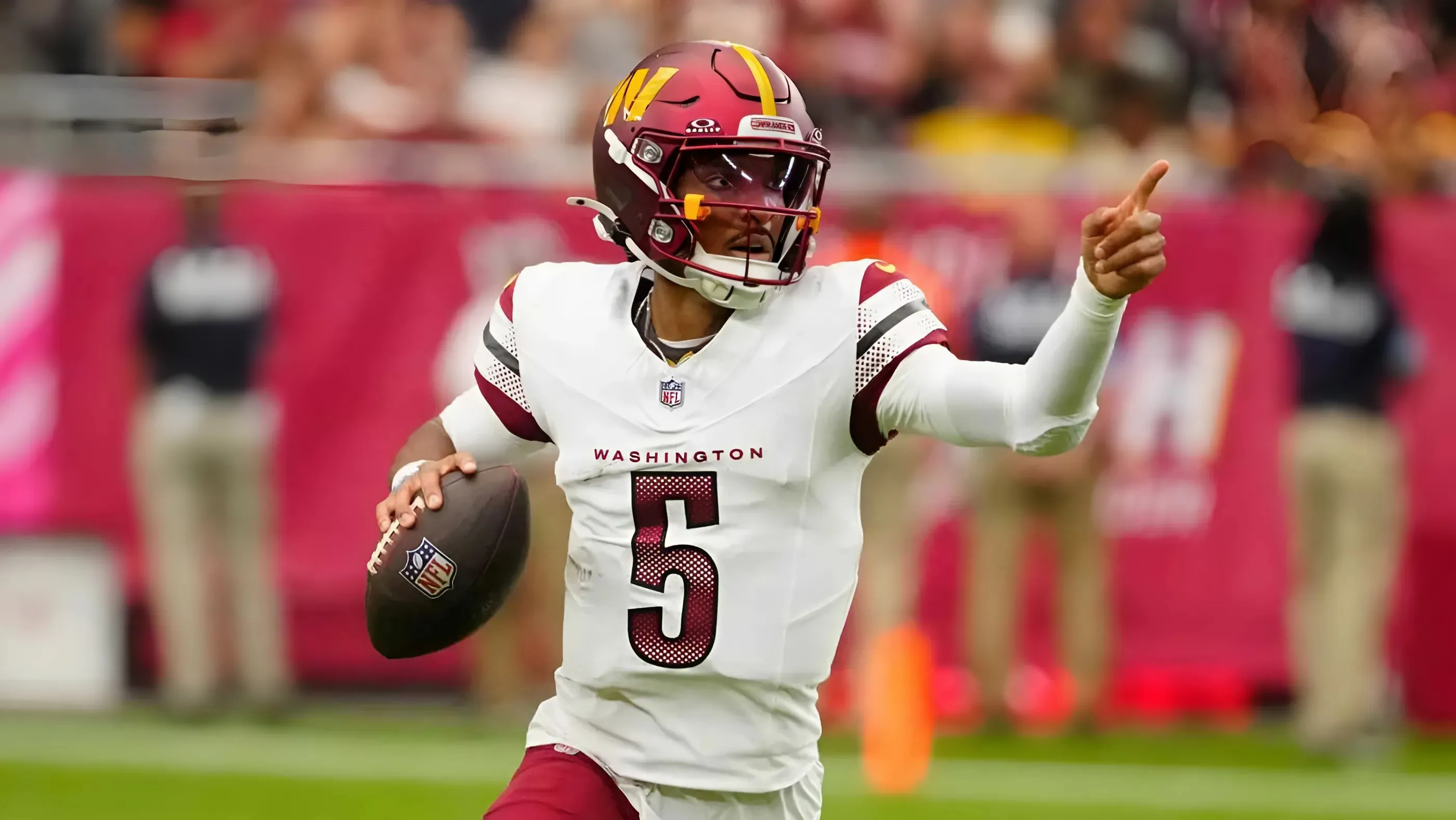 Commanders QB Jayden Daniels shares why he doesn't want to be compared to Lamar Jackson