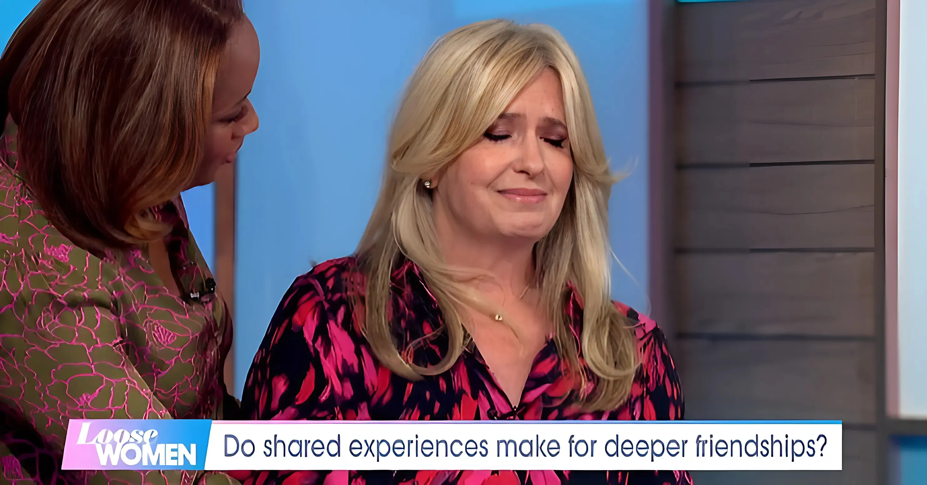 Penny Lancaster breaks down in tears on Loose Women as Charlene White rushes to comfort her trucc