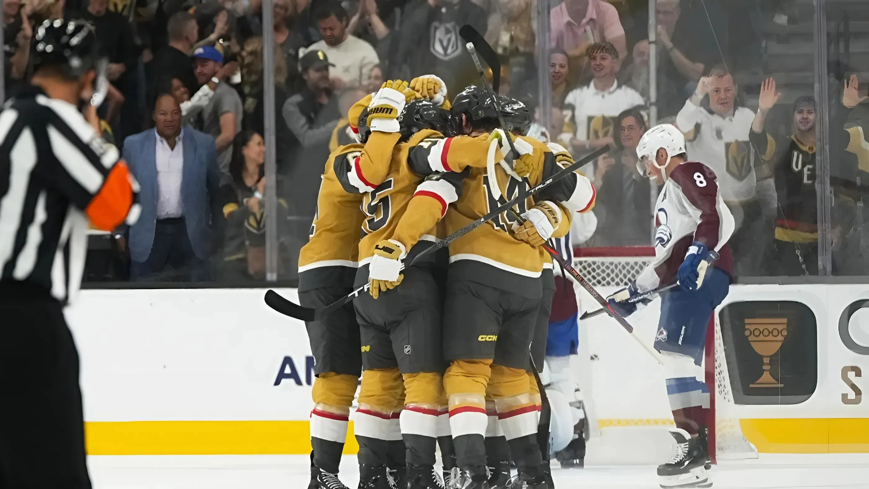 Golden Knights hammer Avs in high-scoring opener