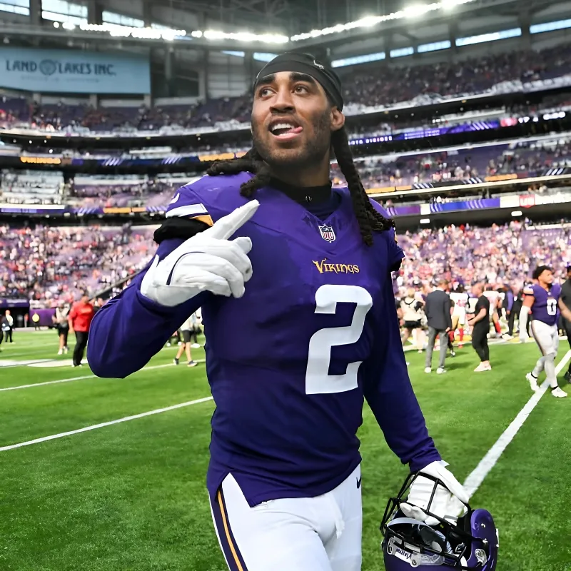 Vikings’ Stephon Gilmore Fact Checks Former Teammate With Strong Message