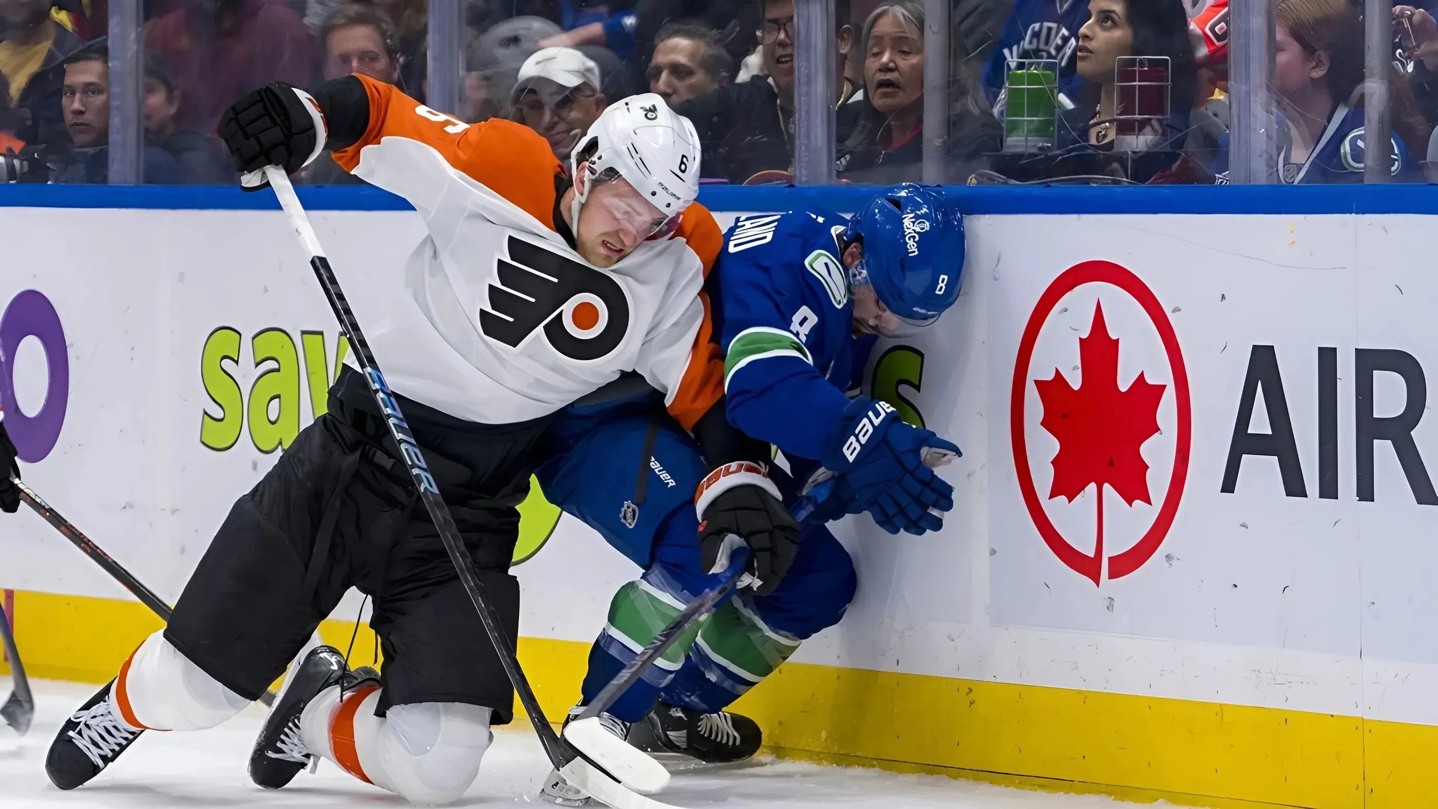 Flyers capture opener in shootout against Canucks