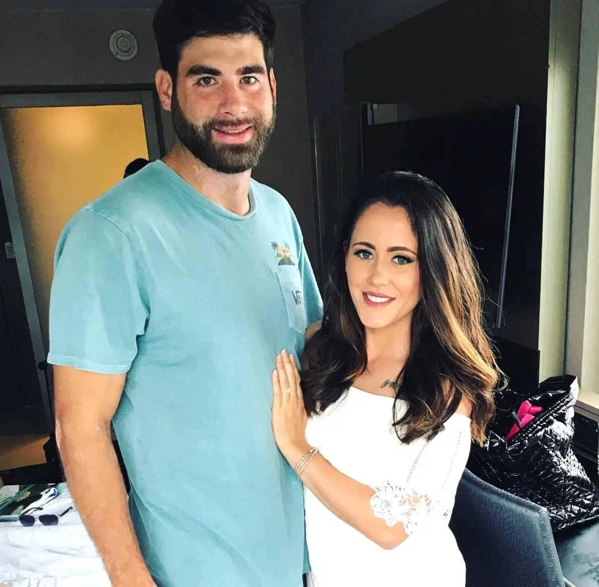 Jenelle Evans Responds to Reports That David Is Pressuring Her To Quit Teen Mom 2! Shares Contradicting Twitter Post