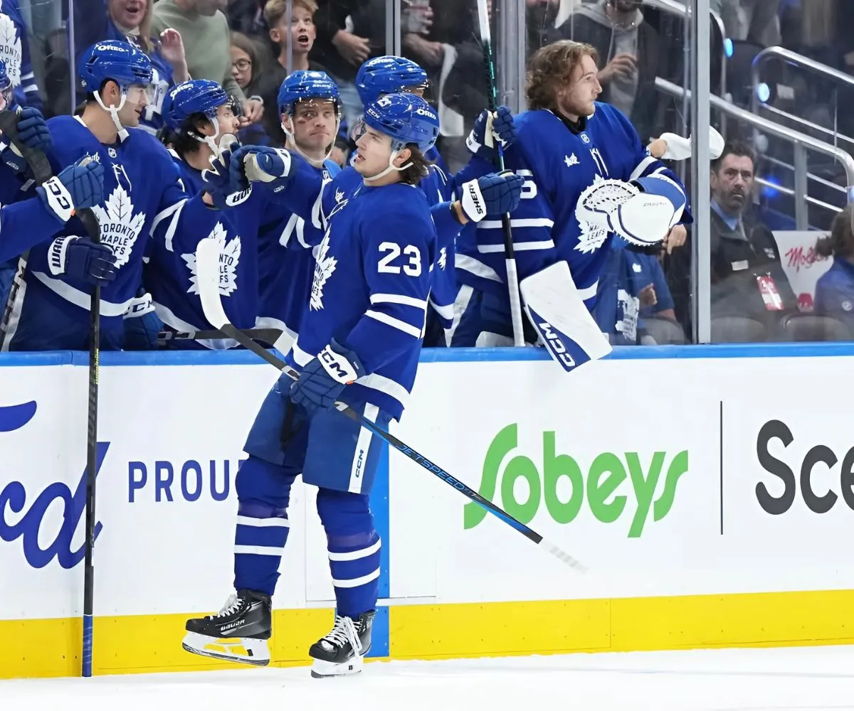 Game in 10: Marner and Nylander find the net, Stolarz records first win of the season in Maple Leafs’ home-opening win over Pittsburgh