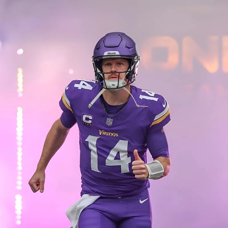 Vikings Urged to Weigh Trade for $160 Million Champ, Replacement for Sam Darnold