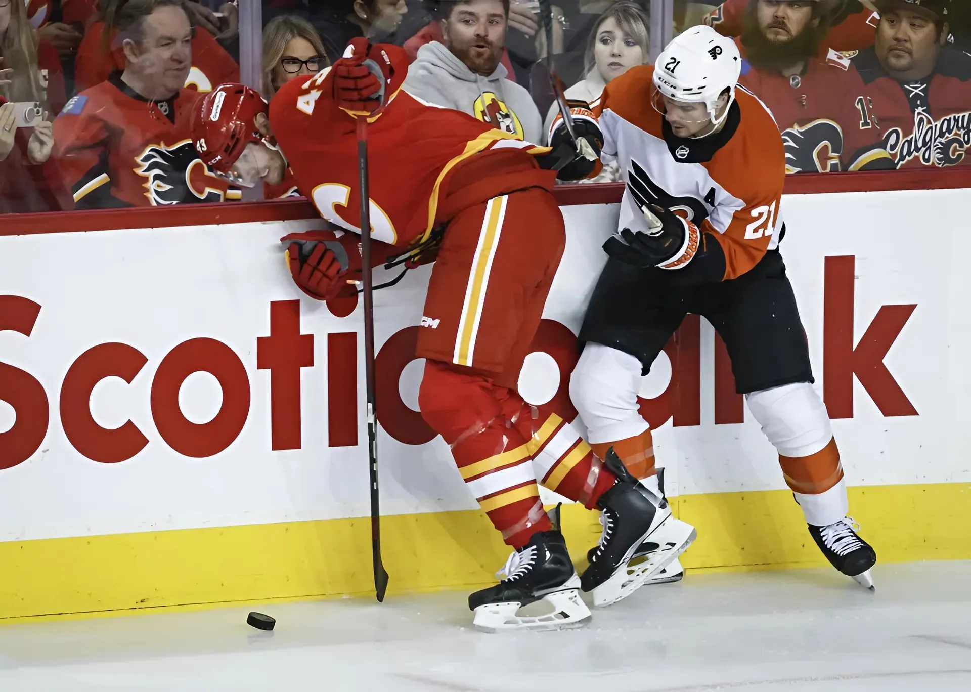 Huberdeau has 2 goals and 2 assists as Flames beat Flyers 6-3