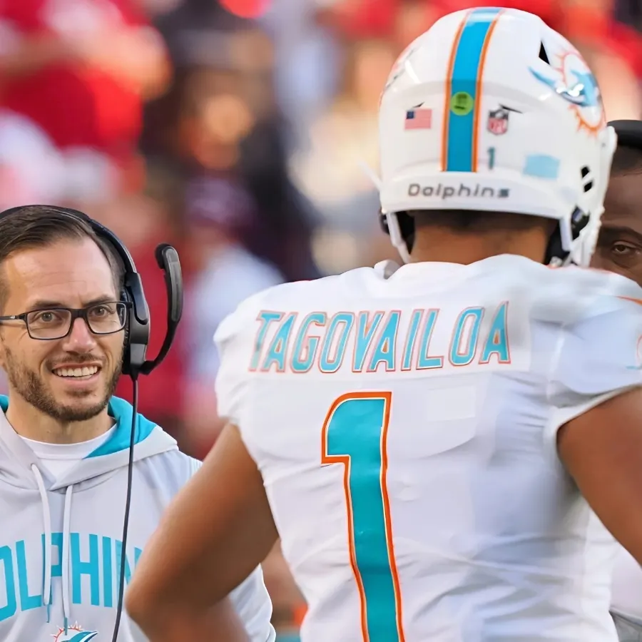 Mike McDaniel's latest decision makes Dolphins quarterback mess look even worse