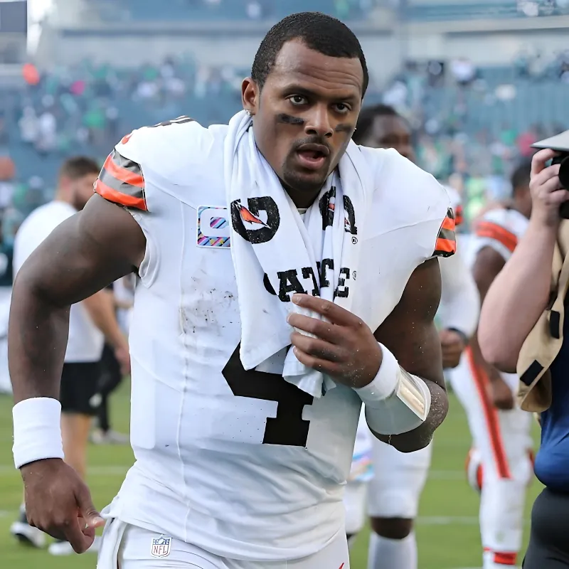 Former Browns offensive lineman says sticking with Deshaun Watson isn’t fair to the other players on the team