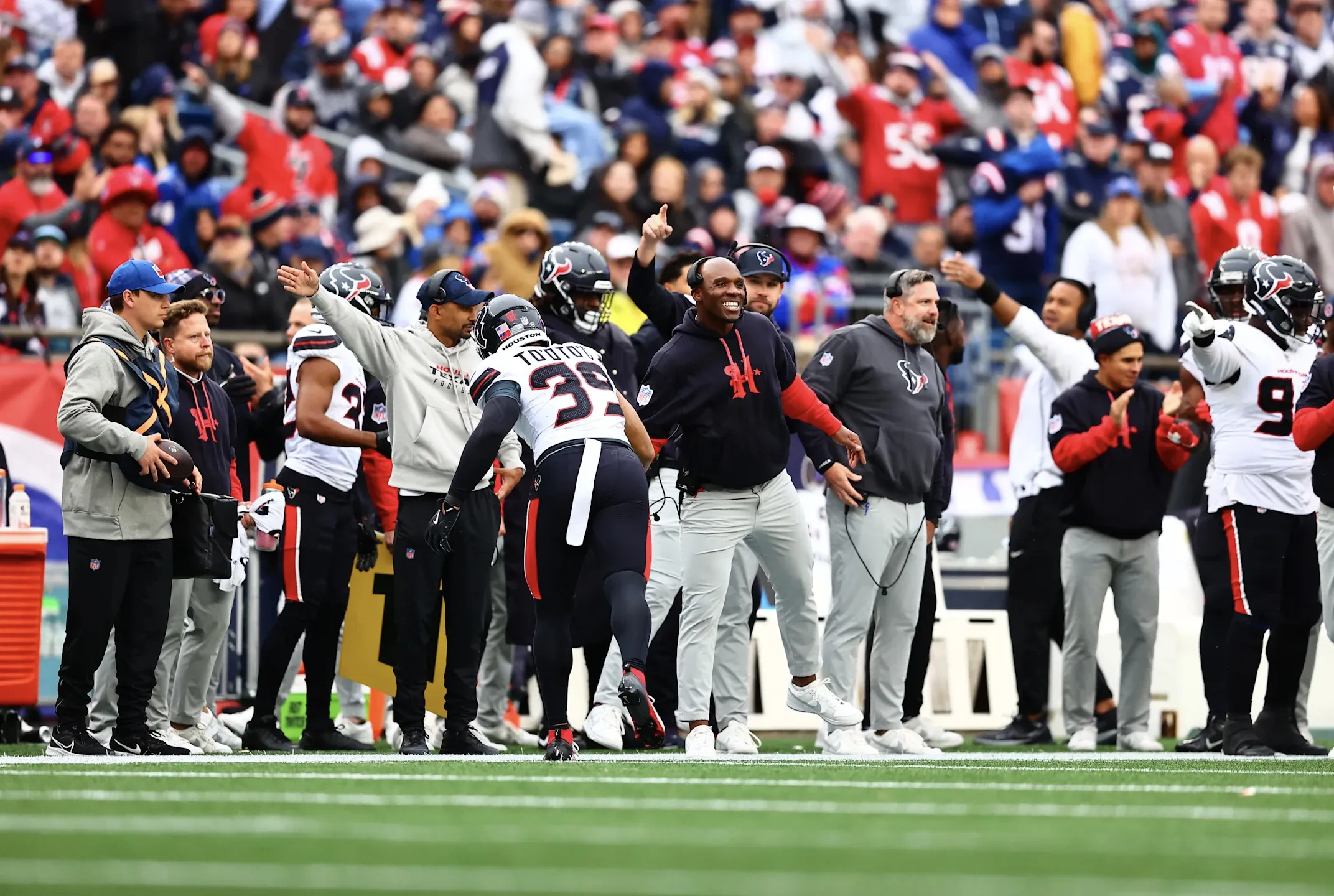 Texans Week 6 victory over Patriots goes down as a historic win