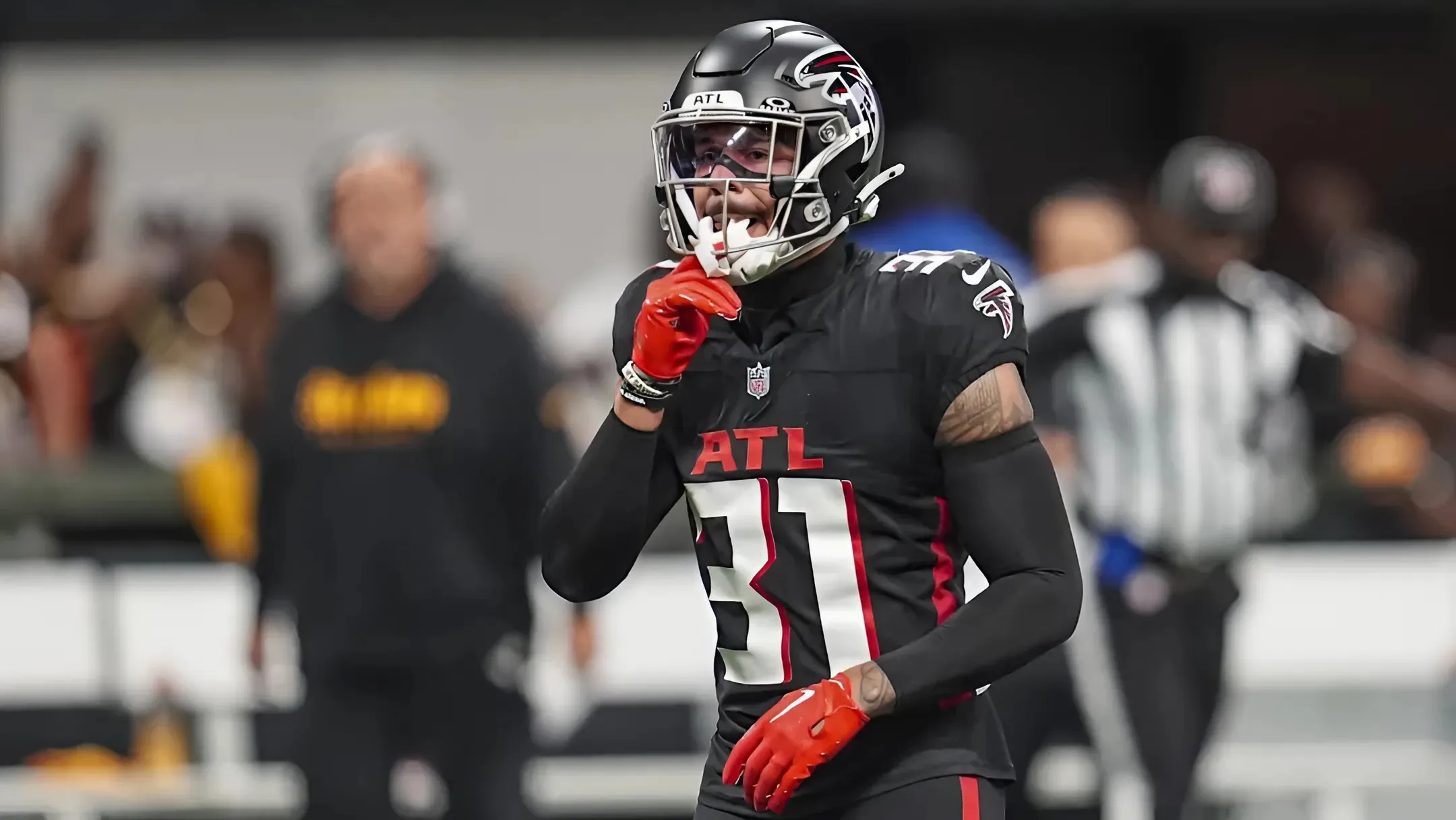 Falcons Avoid Injury Scare with DB Justin Simmons