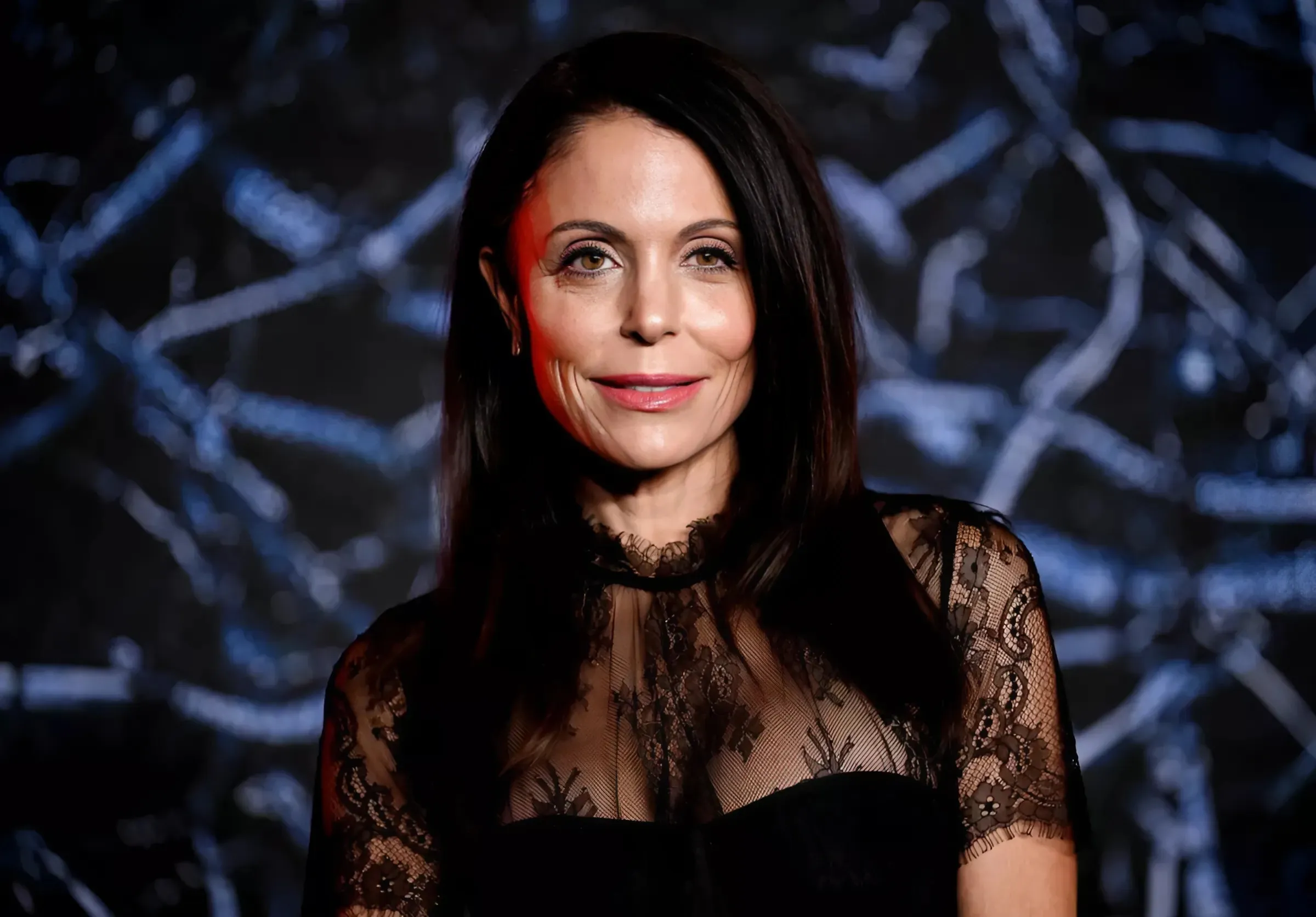 "Bethenny Frankel's Stunning Transformation: From ‘Housewives’ Stardom to Condemning it as ‘Nothing Short of Disgusting’"-quang