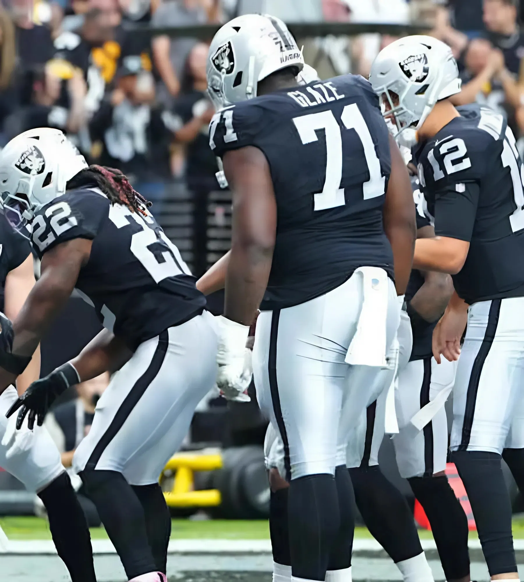 Multiple Curious Decisions Derailed the Raiders' Offense Against the Steelers